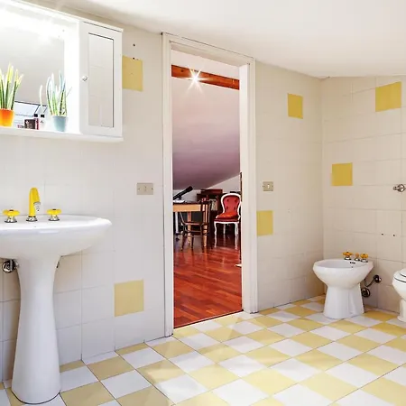 Apartamento Elegant With Jacuzzi Ferrara